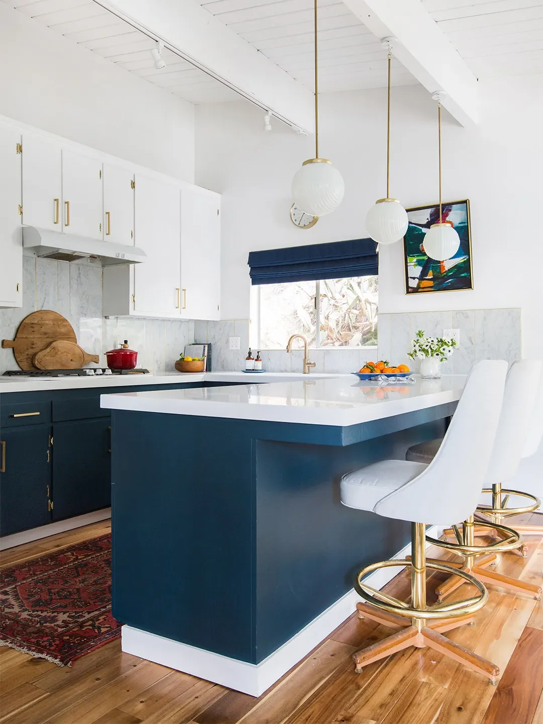 13 Navy Blue Kitchens, and Not a Nautical One in Sight