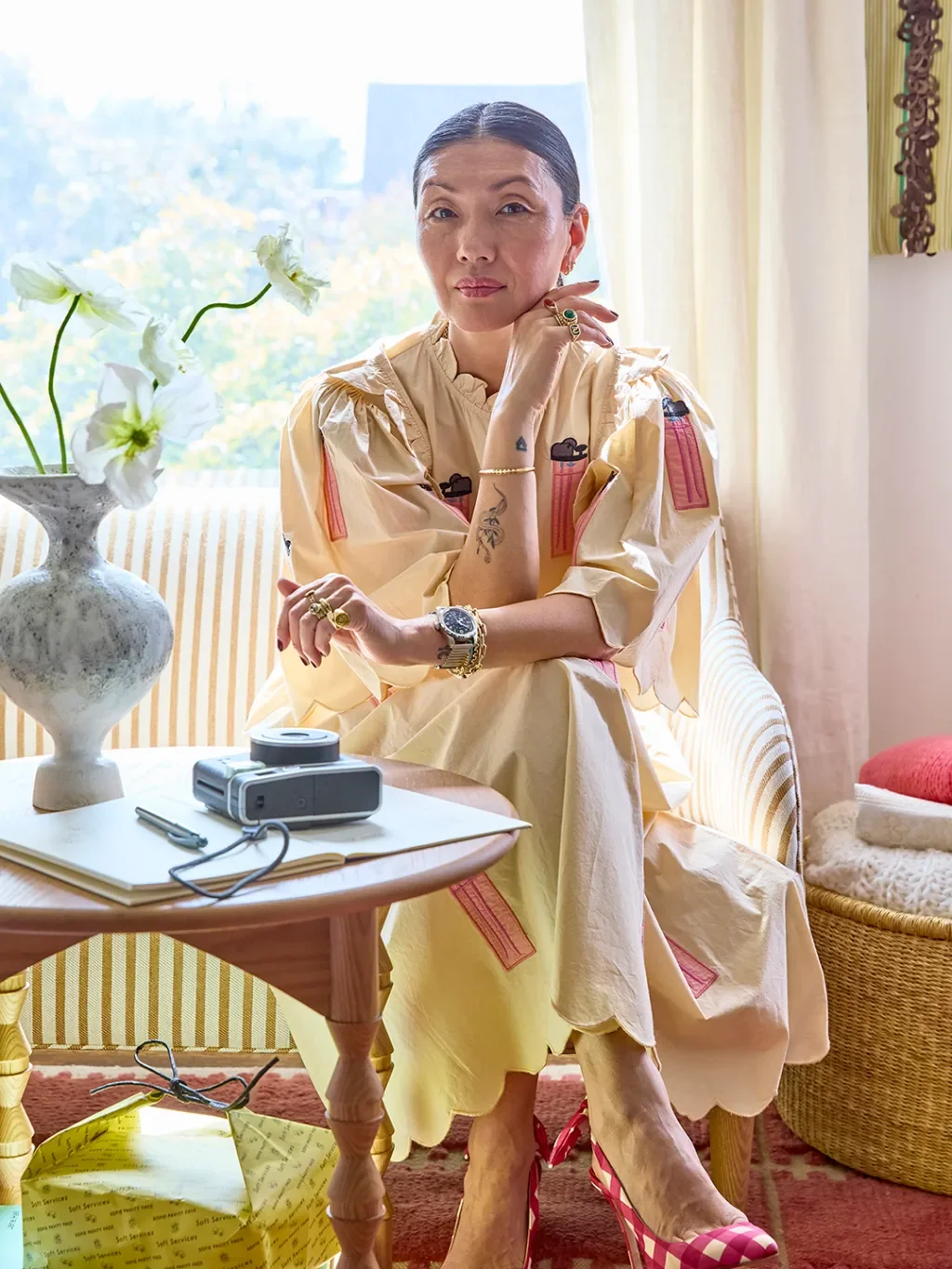 A Modular IKEA Wardrobe Keeps This Fashion Influencer's "Cloffice" In Order