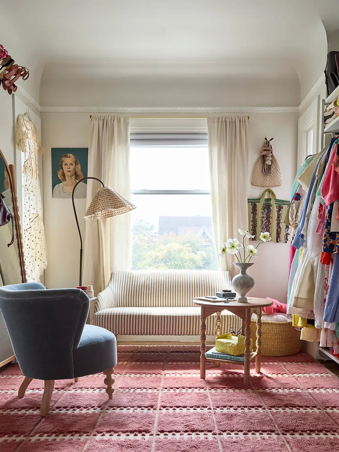 A Modular IKEA Wardrobe Keeps This Fashion Influencer's "Cloffice" In Order
