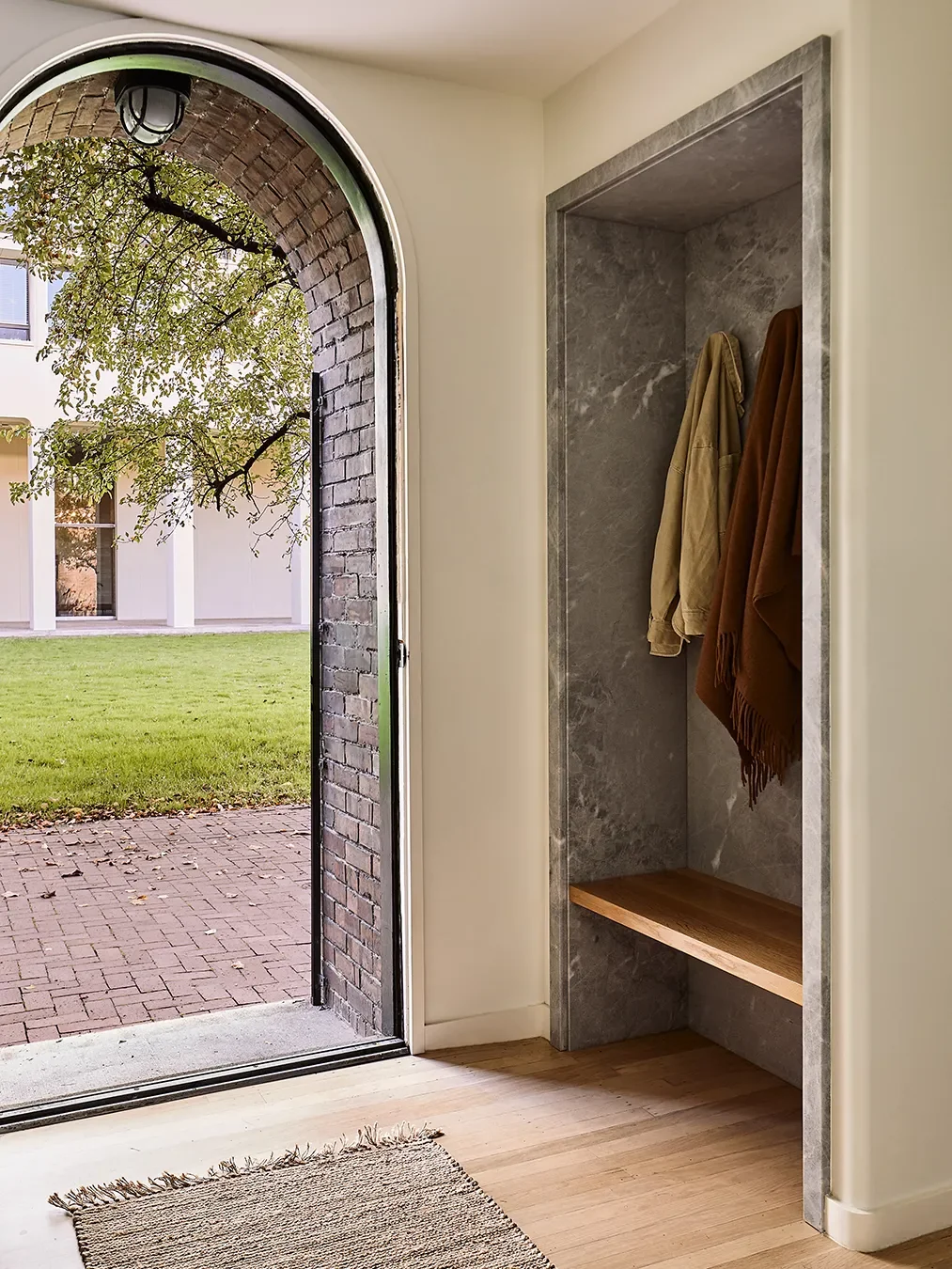 A Striking Jolt of Color Brought This Historic Philadelphia Home Into Modern Day