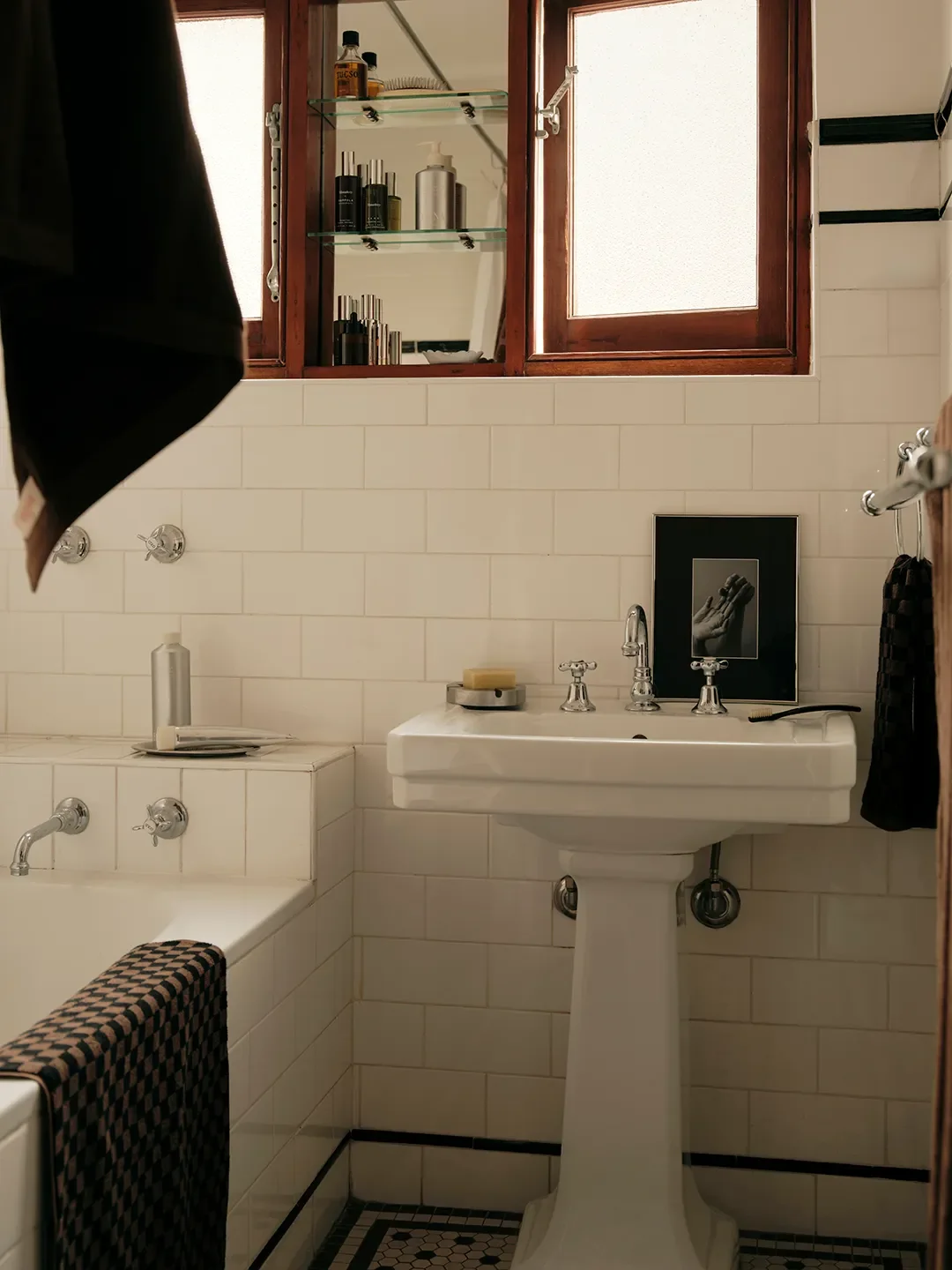 Baina's Co-Founder Has a Very On-Brand Tiled Tub in Her Sydney Home
