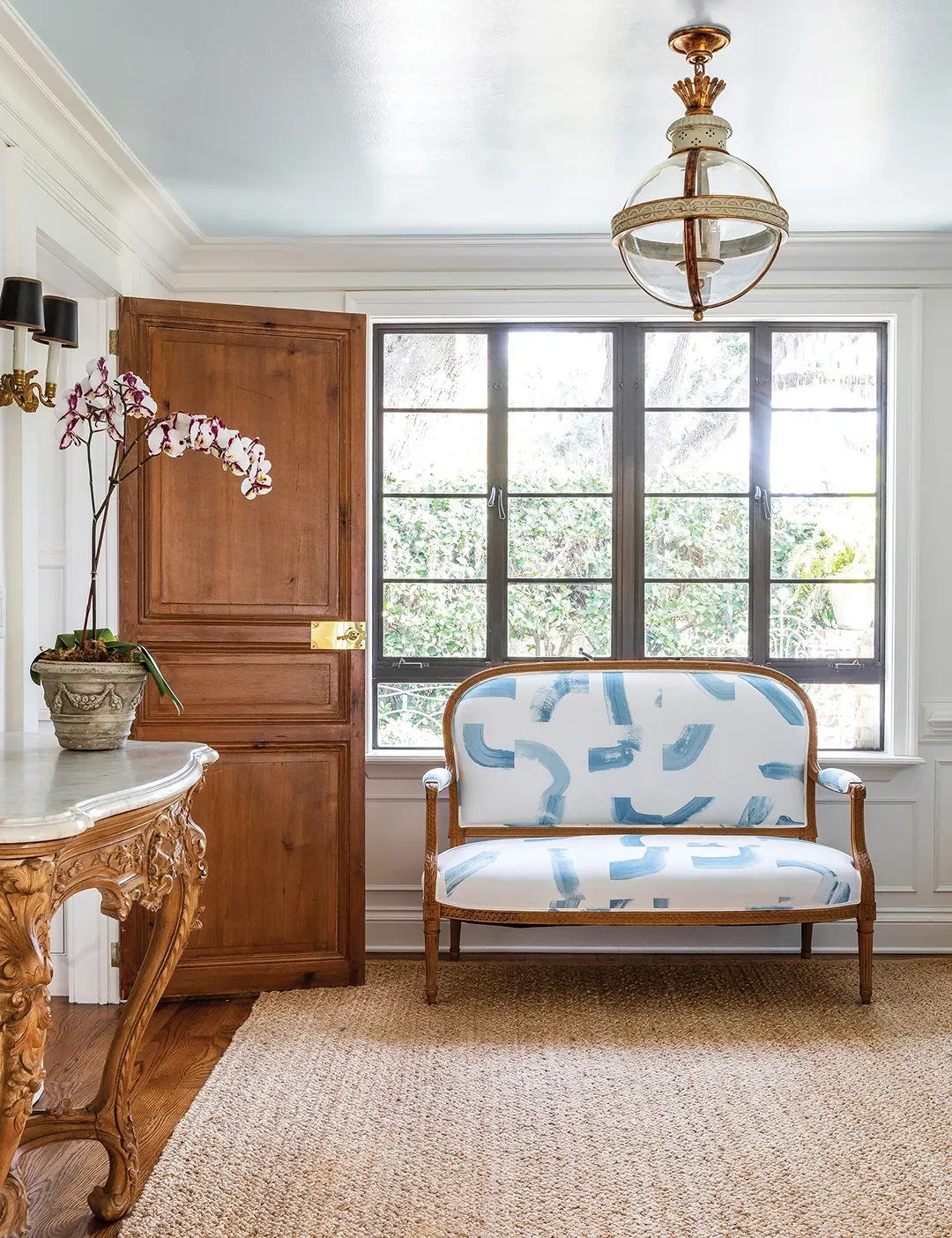 Designers Say This Classic Color Combo Will Never Steer You Wrong