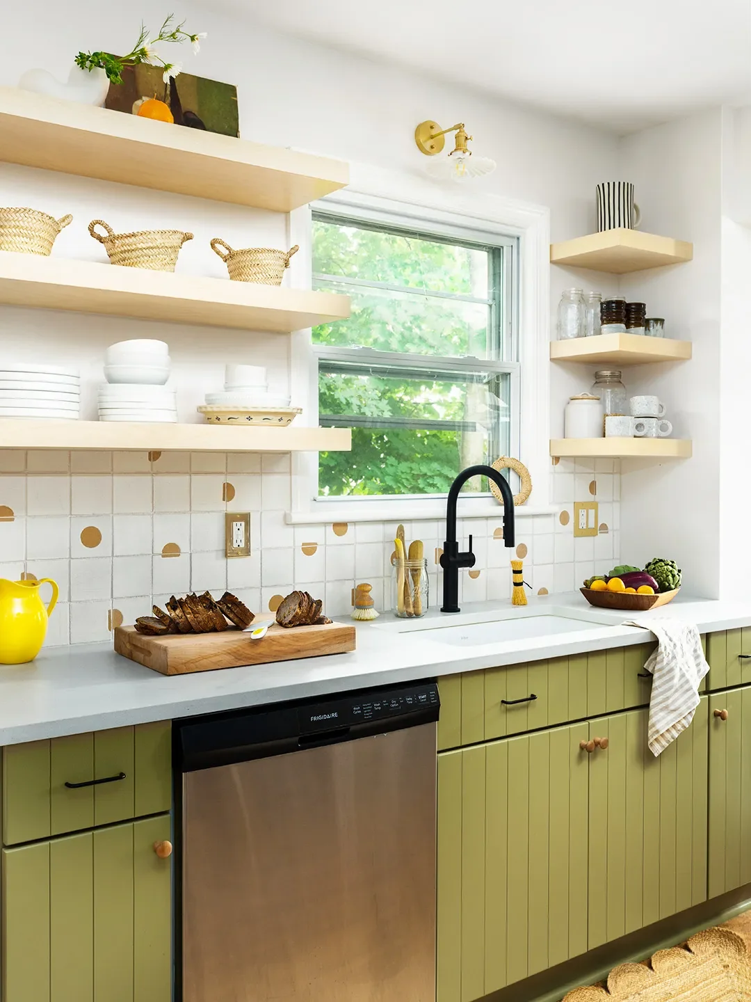 Dueling Backsplashes Give This New Jersey Kitchen Twice the Personality
