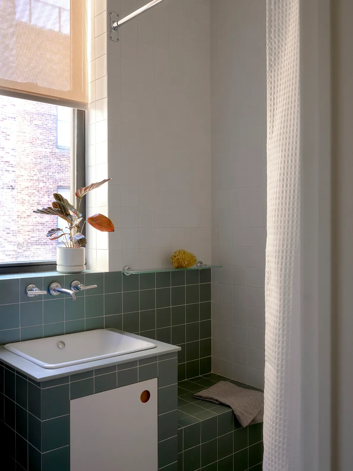 Everything Has a Story in This Culinary Consultant's Chelsea Aerie—Even the Molding