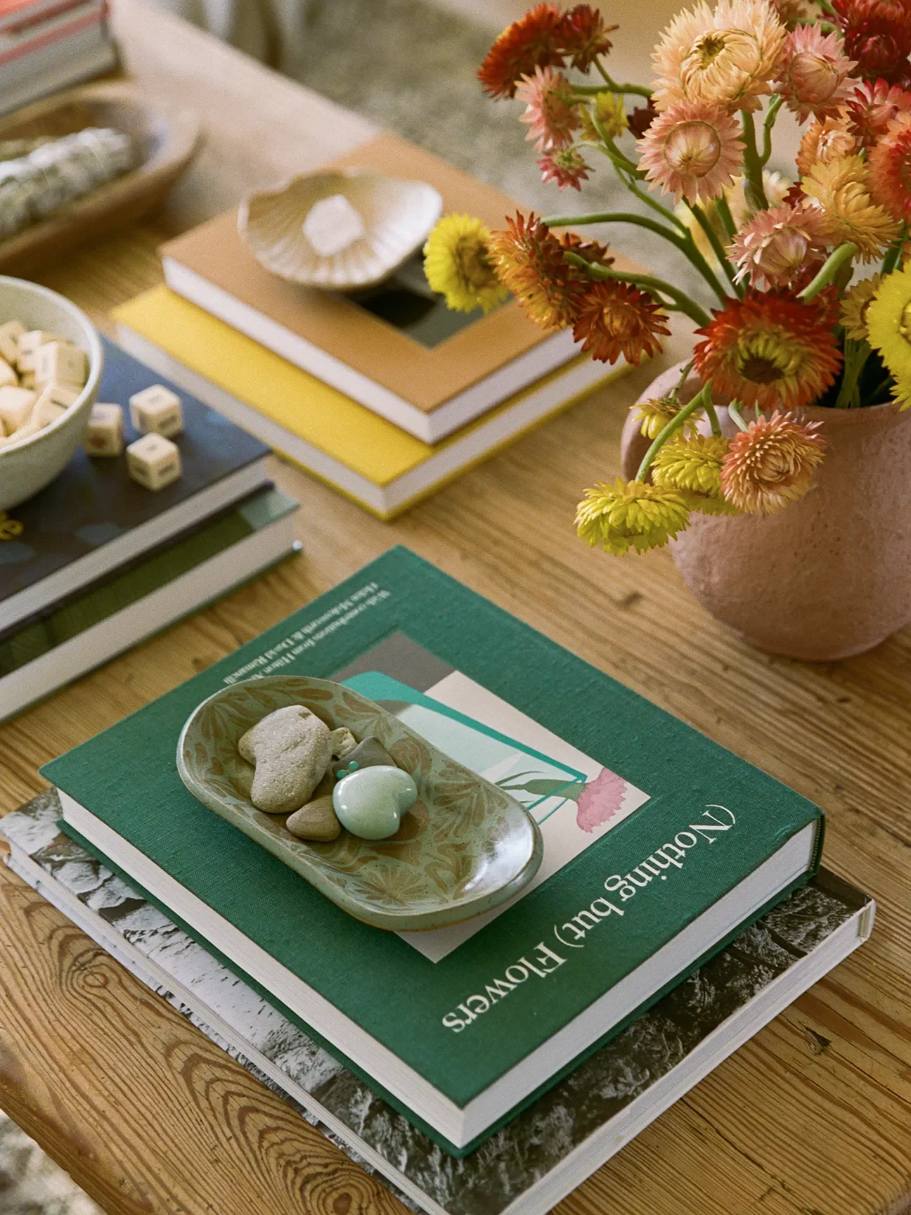 Flowers Got This L.A. Photographer Through 6 Months in the Hospital, So She Made Her Home an Ode to Them