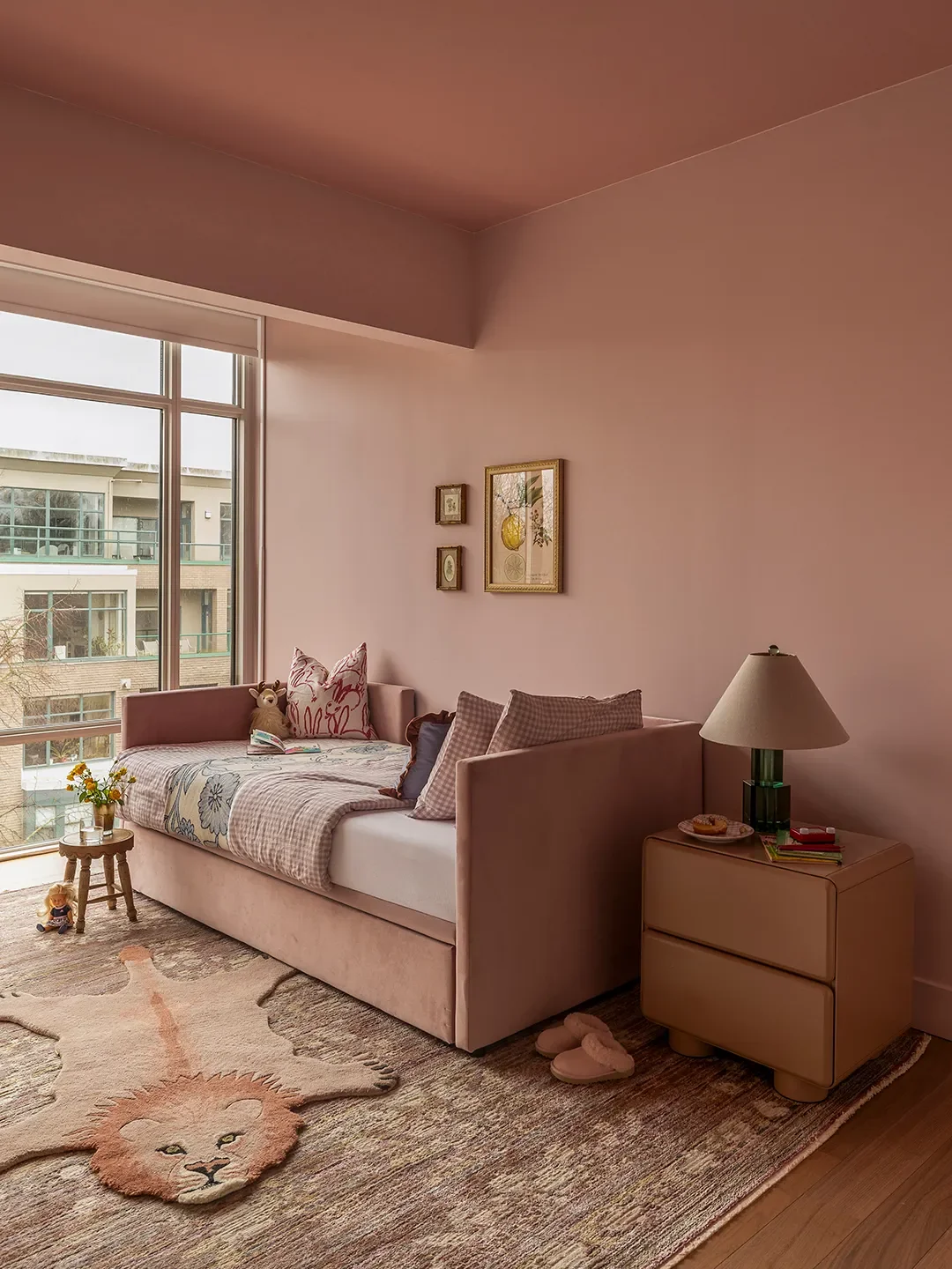 How This Designer Pulled Off All-Over Pink As If It Was a Neutral