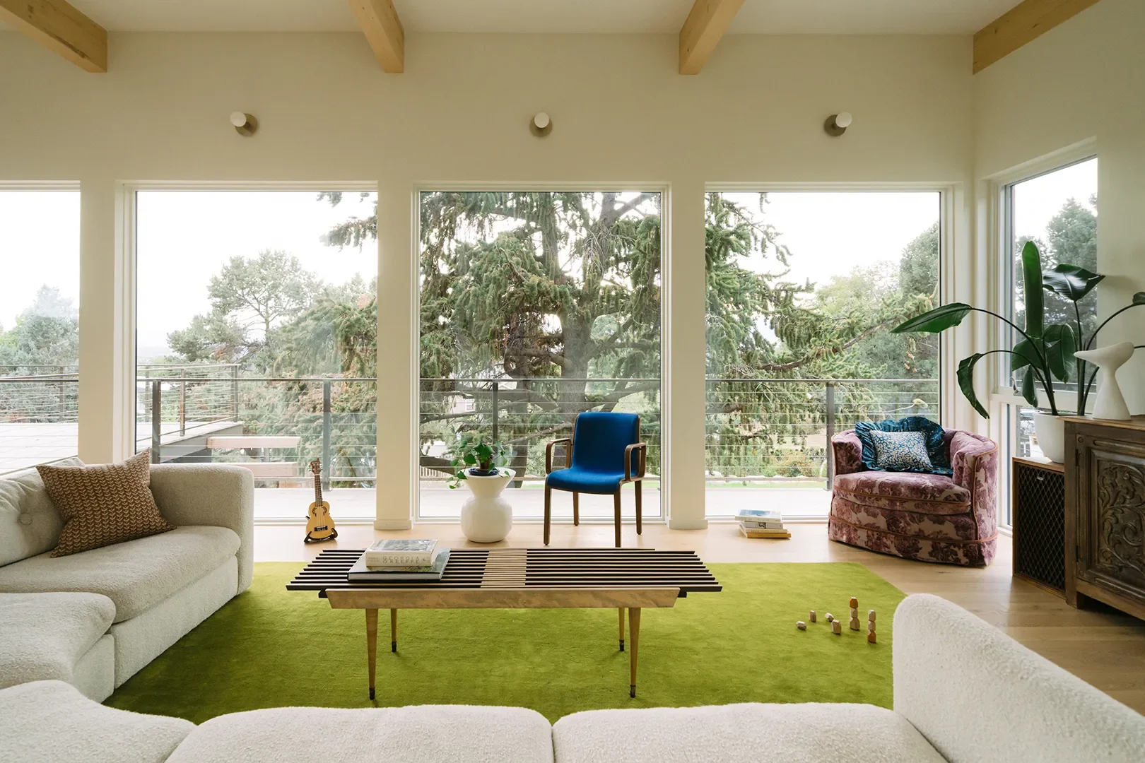Local Pink Flagstone and Foraged Leaves Inspired This Hillside Denver Home's Soothing Palette