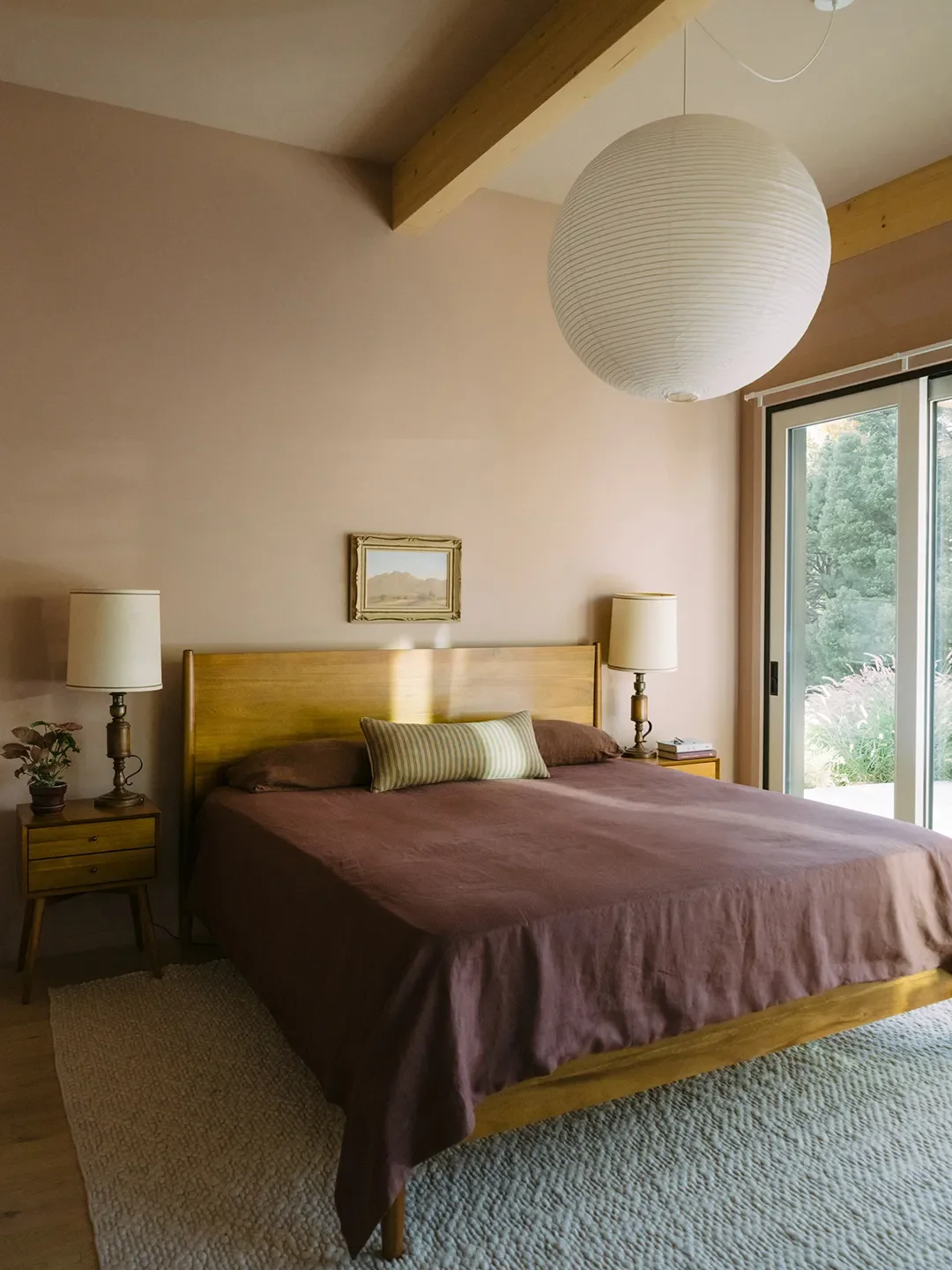 Local Pink Flagstone and Foraged Leaves Inspired This Hillside Denver Home's Soothing Palette