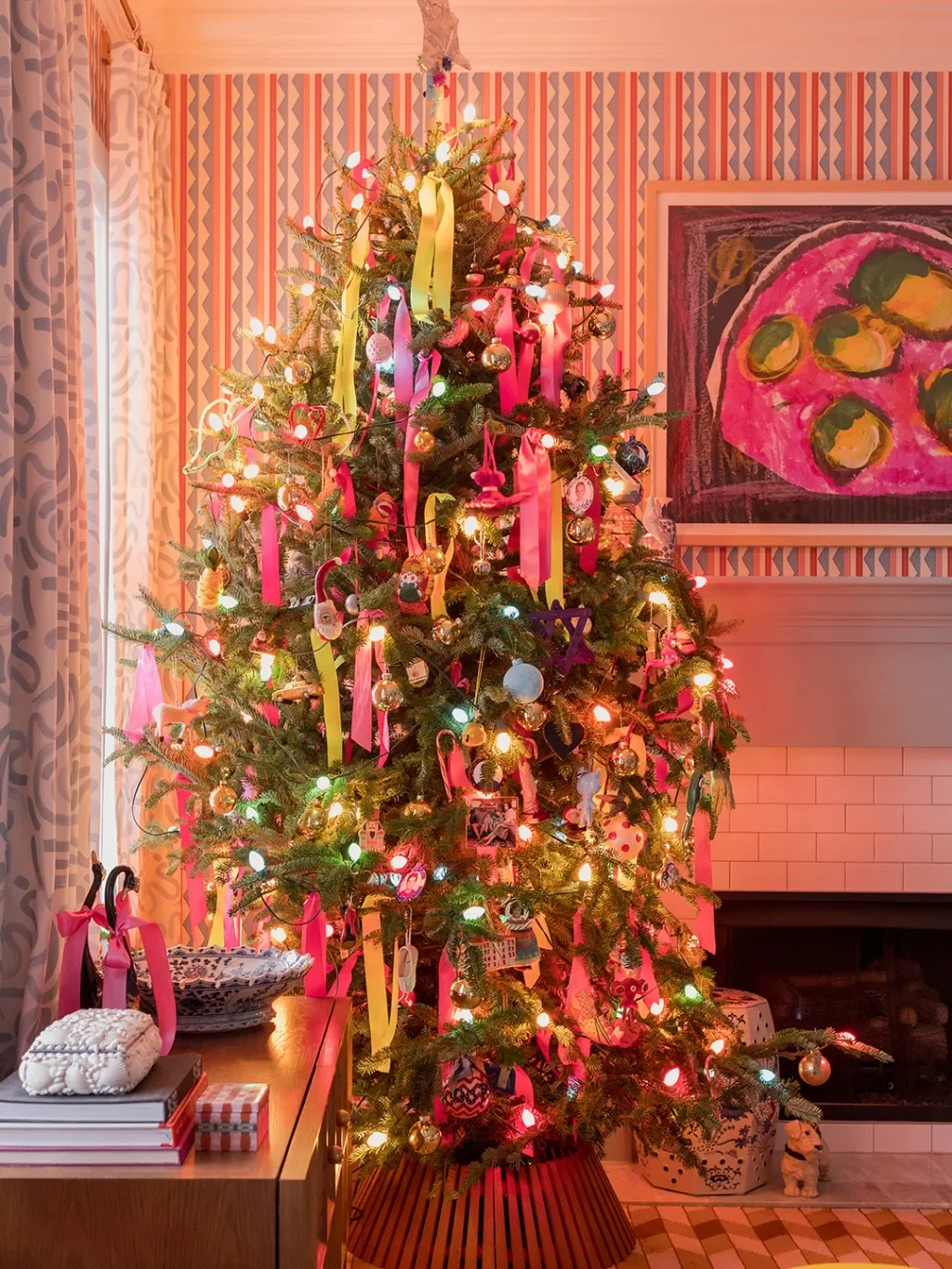 Rose, Bubblegum, Fuschia: The Holiday Hue of 2025 Is Pink