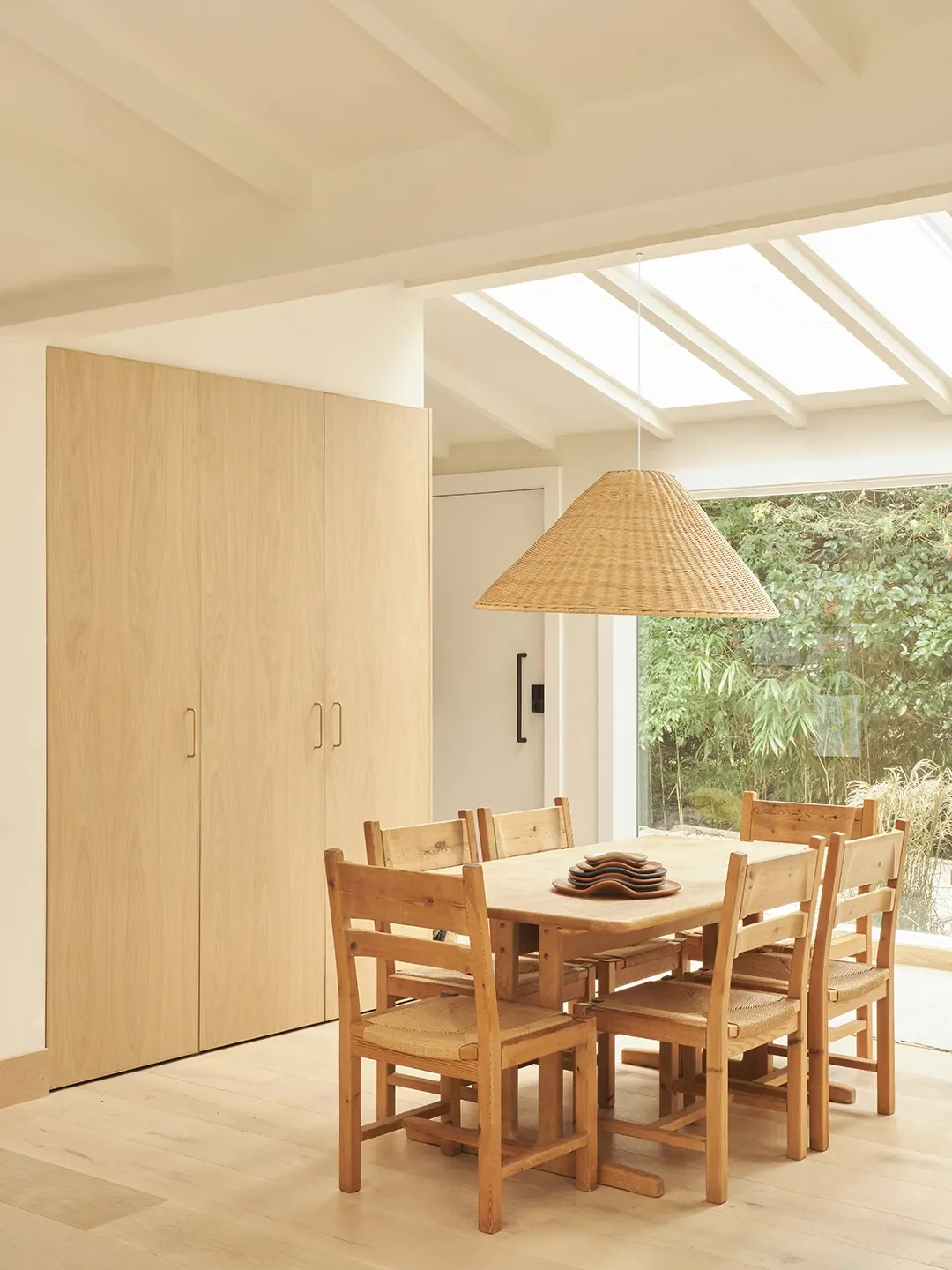 Soft, Glowy Light Is the Main Character in This Calming East Hamptons Home