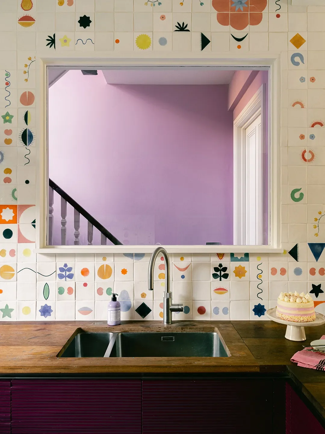 The Magenta Cabinets Stayed, But This Kitchen Looks Brand-New After a Artsy Remodel