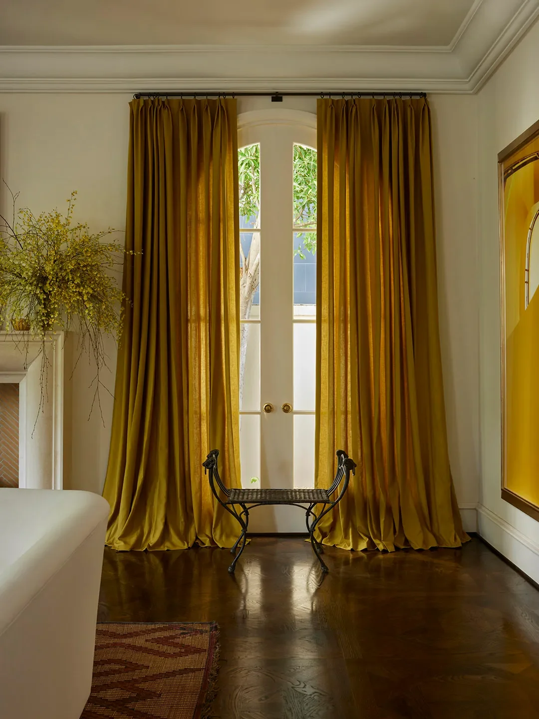 The Underdog Curtain Style About to Get Its Due