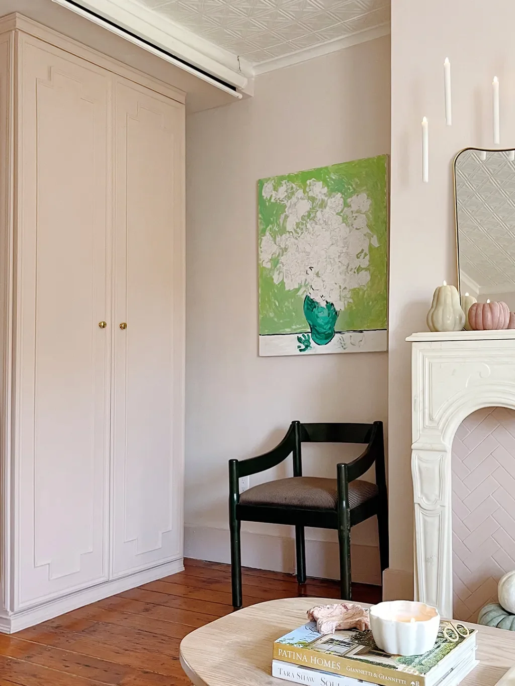 This $150 IKEA Pax Hack Stars Decorative Molding You Can Cut With Simple Shears