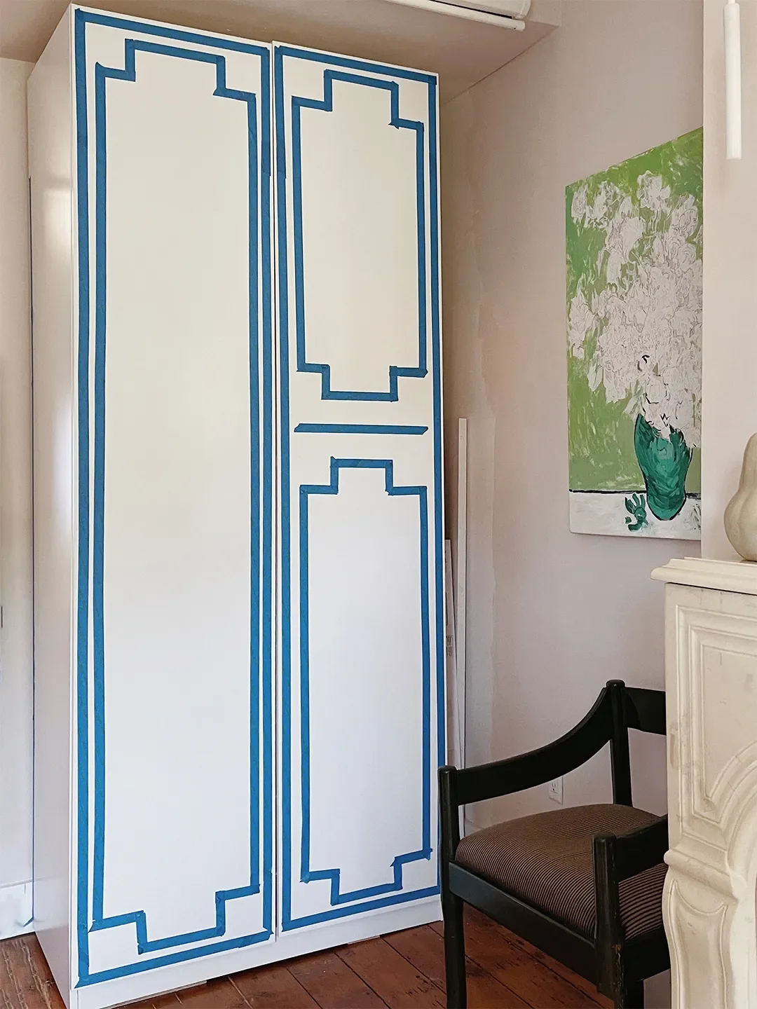 This $150 IKEA Pax Hack Stars Decorative Molding You Can Cut With Simple Shears