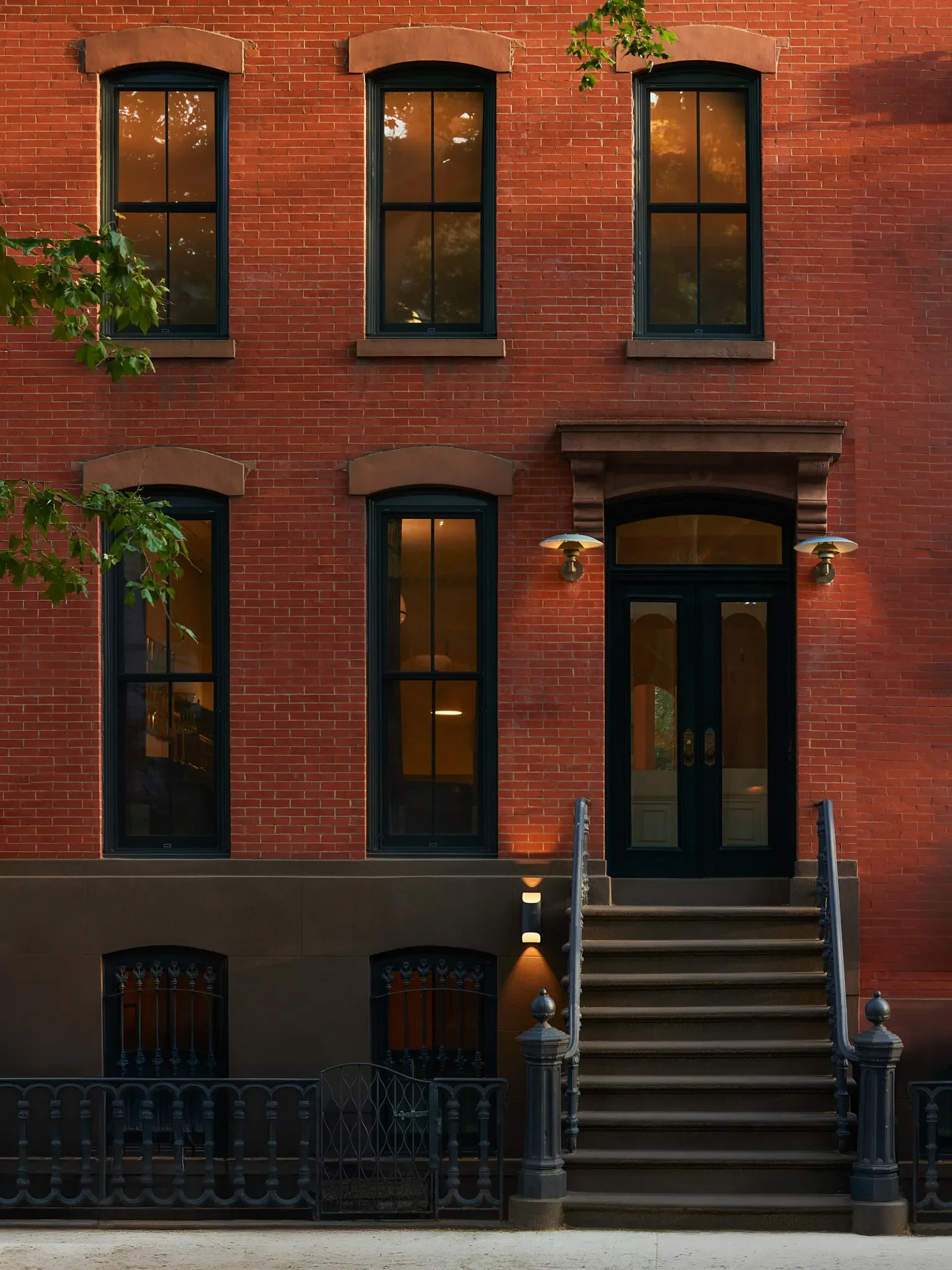 This Brooklyn Townhouse Is a Masterful Mix of Victorian, Mid-Century Modern, and Art Deco