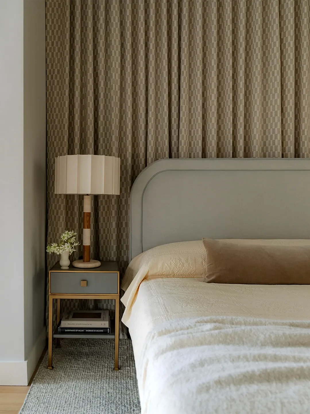 This Designer Undid a Historic Brownstone's Developer Remodel With Warm Layers and Soft Curves