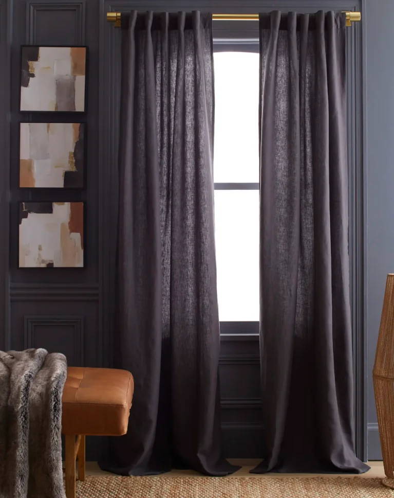 This Detail Automatically Makes a Traditional House Feel Moody