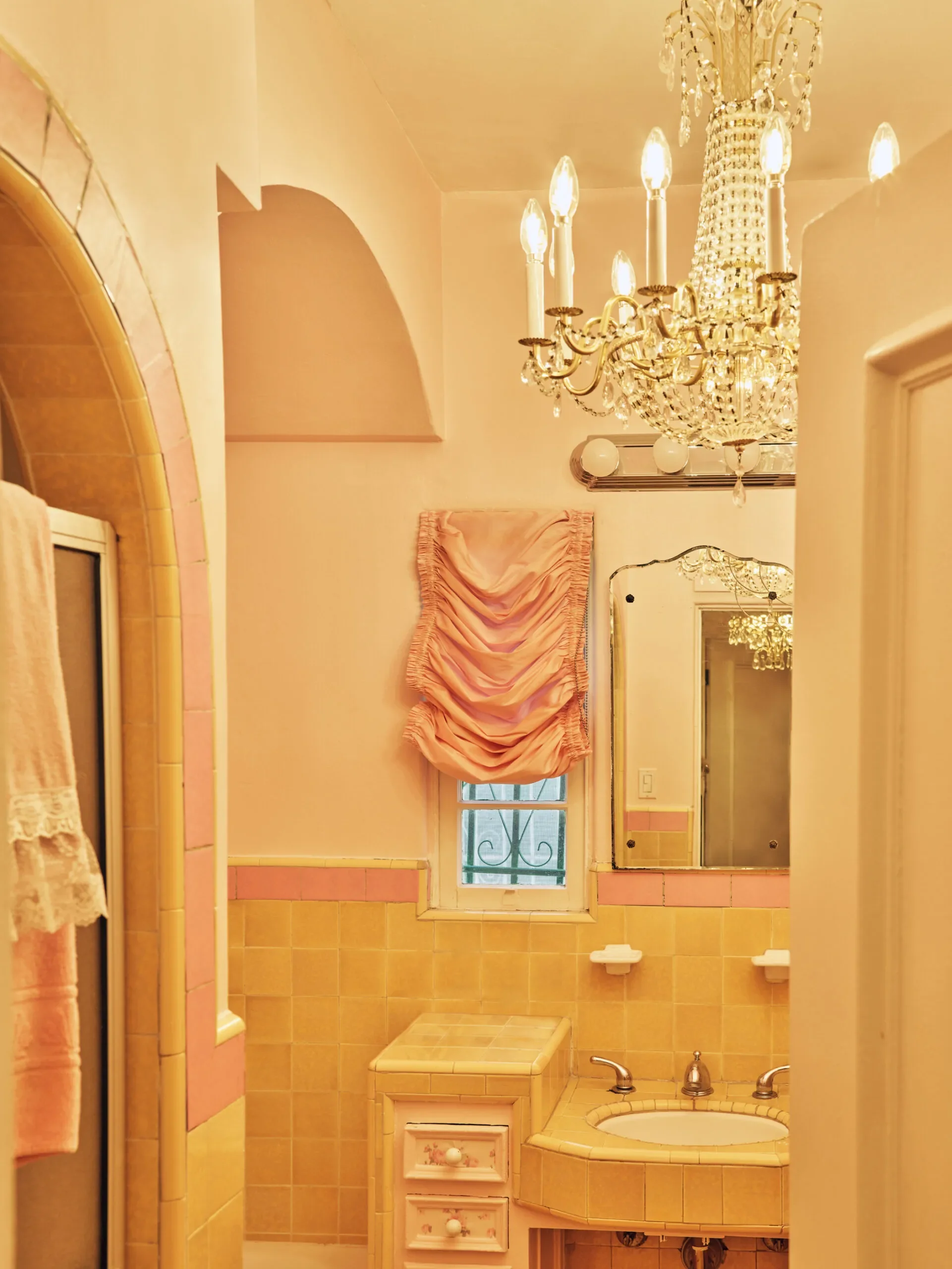 This Pink-Obsessed Renter Knows Her ’80s Barbie Apartment Isn’t for Everyone